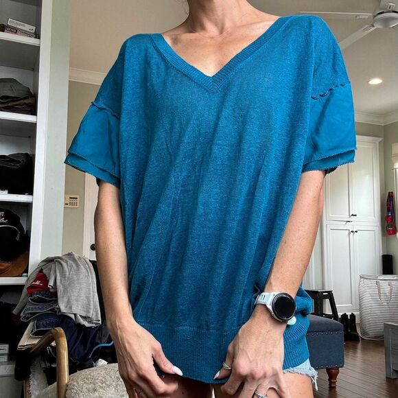 Club-monaco Women's Blue sweater - Picture 1 of 6